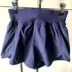 EUC Girls Zella “Aero” Shorts Size 8-10